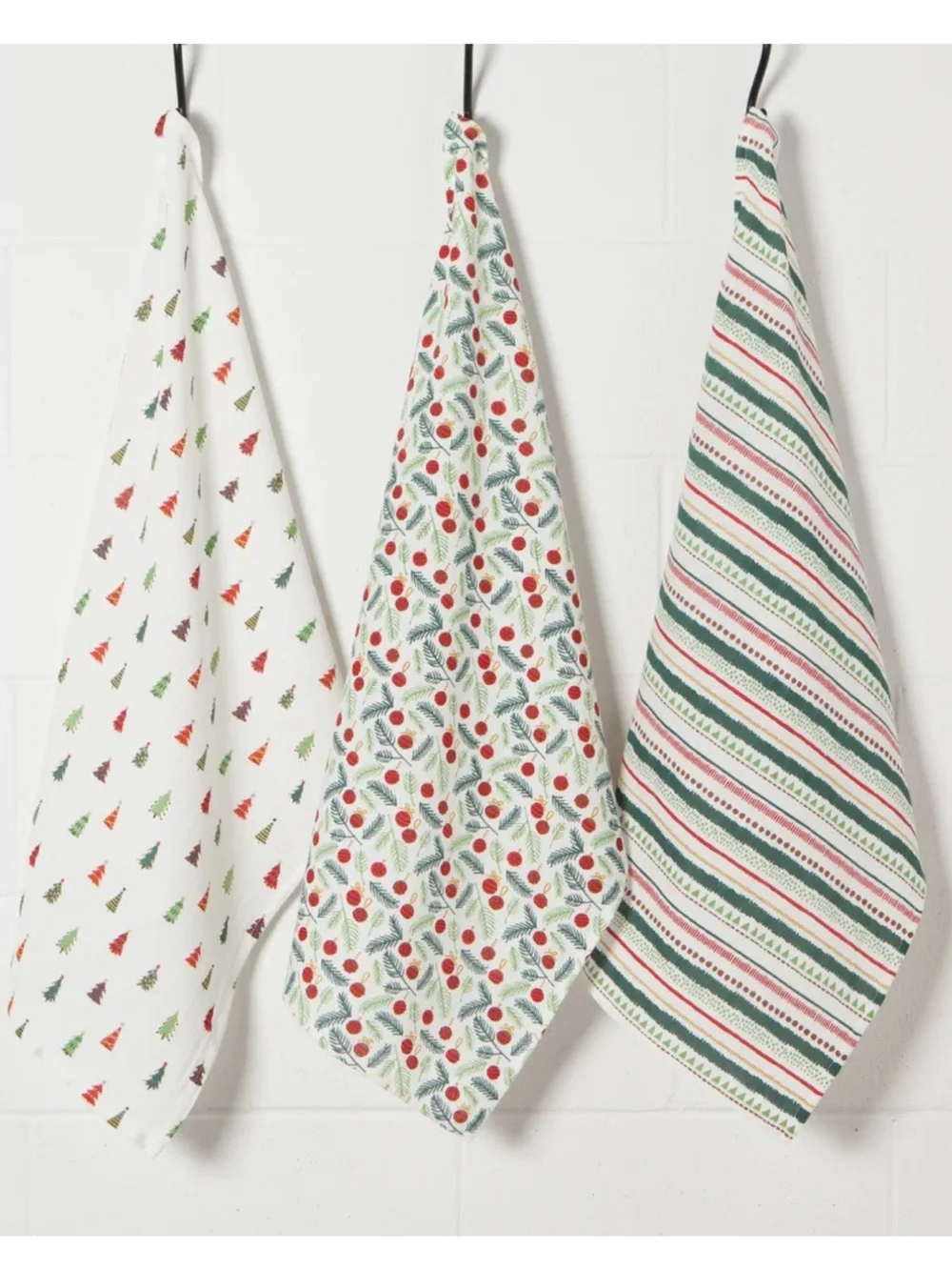 NWT Now Designs Danica Merry & Bright Christmas Flour Sack Kitchen Towels (3)